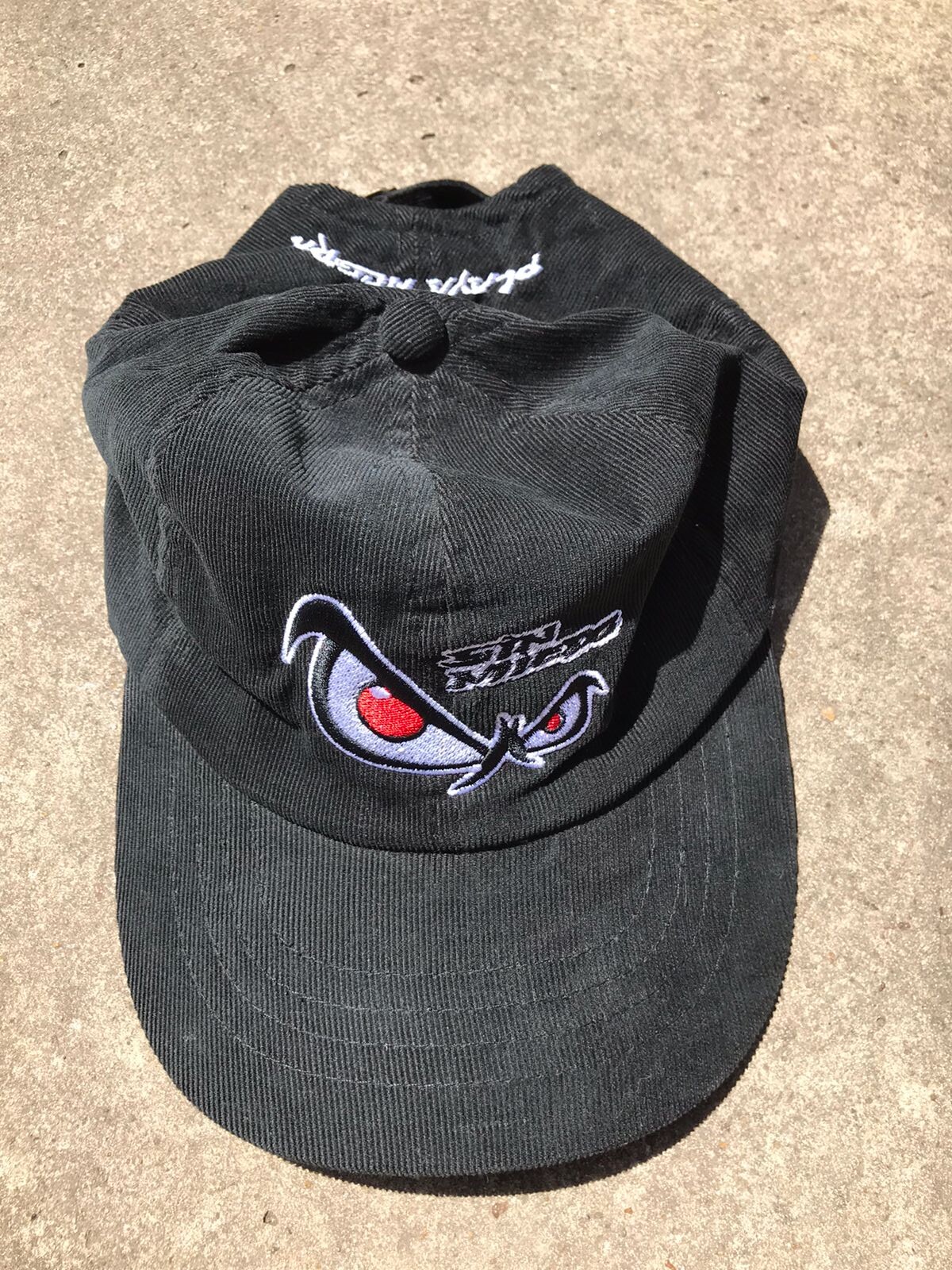 dadhat sin miedo corderoy negro